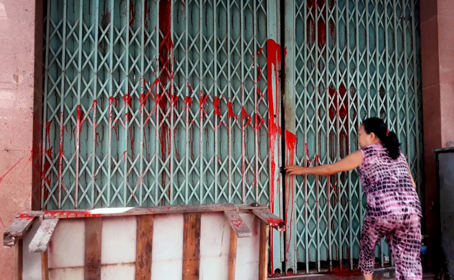 Keu cuu vi bi nhom doi no thue tat son, doa giet ca nha