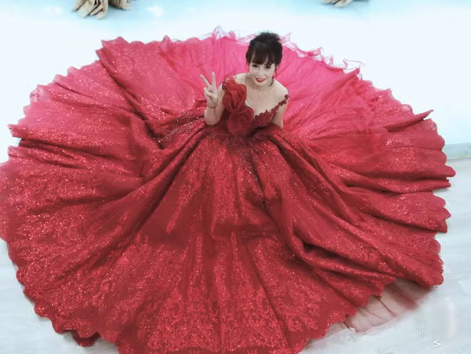 Co dau 62 tuoi: 2 vo chong om nhau khoc vi nhan 10 nghin cau chui-Hinh-3