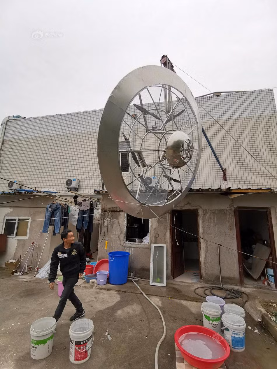 Chuyen la hom nay: Tu lam dia bay, nguoi dan ong bi tom boi....-Hinh-2