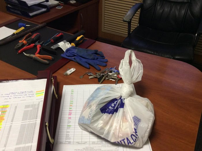 Chuyen la hom nay: Di trom ngu luon... nha chu vi dieu chet cuoi-Hinh-2