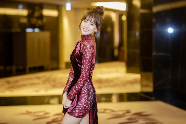 Hari Won dang muon tiem ngoi Nu hoang tham do Vbiz?-Hinh-6