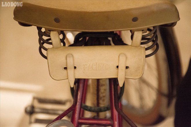 Đến thời điểm hiện tại, ông đã sưu tập được 108 chiếc xe đạp cổ hiệu Peugeot có tuổi đời vài chục đến 100 năm và vẫn hoạt động tốt.