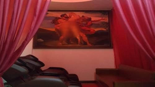 Dong tinh nam thac loan o Sai Gon: Bi mat dong troi ben trong 'dong tien'