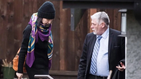 Vu bat Giam doc Tai chinh Huawei: Canda thiet don thiet kep vi My-Trung doi dau