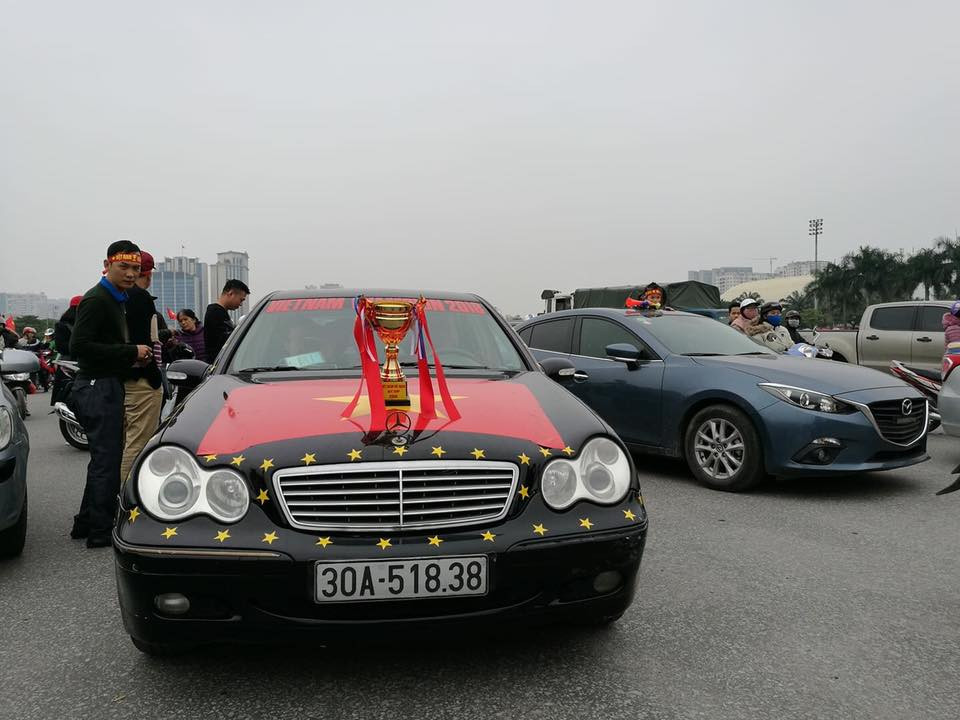 Nhung “sieu xe” doc co vu tuyen Viet Nam danh bai Malaysia-Hinh-2