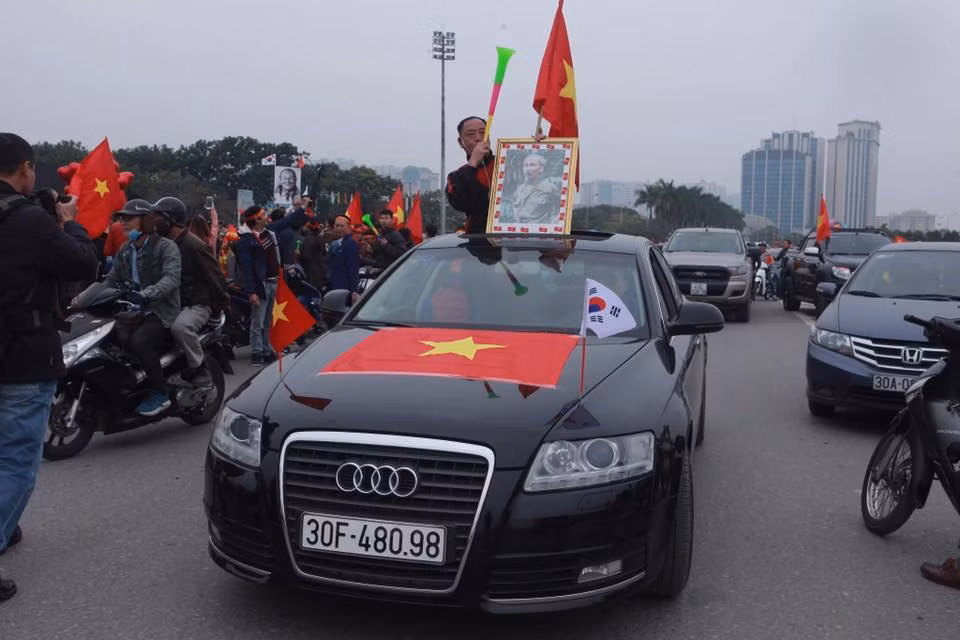 Nhung “sieu xe” doc co vu tuyen Viet Nam danh bai Malaysia-Hinh-10