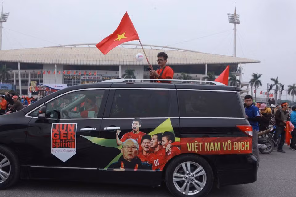 Nhung “sieu xe” doc co vu tuyen Viet Nam danh bai Malaysia-Hinh-9