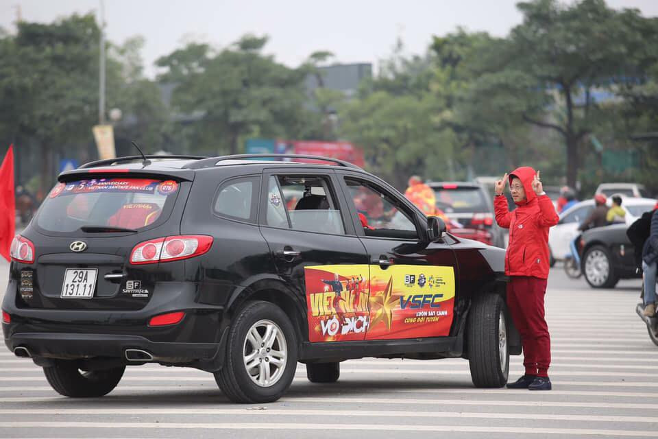 Nhung “sieu xe” doc co vu tuyen Viet Nam danh bai Malaysia-Hinh-4