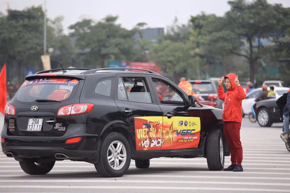 Nhung “sieu xe” doc co vu tuyen Viet Nam danh bai Malaysia-Hinh-4