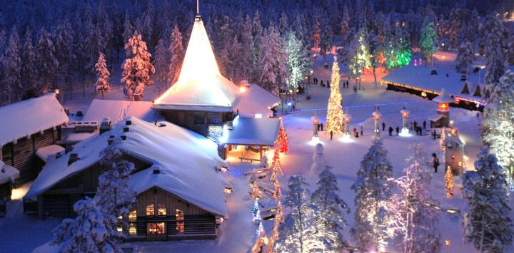 Ông già Noel được cho là đã sống trên núi Korvatunturi, cao 483m nằm ở phía đông Lapland, khu vực thuộc phía biên giới Phần Lan và Nga tại đầu mút của Bắc Cực. Lý do là bởi ngọn núi Korvatunturi mang hình dáng cái tai nên ông già Noel có thể “nghe thấy” mọi mong ước của trẻ nhỏ.