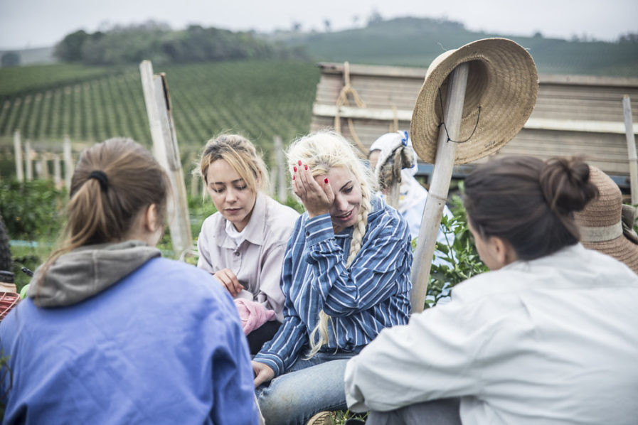 Nếu ai muốn cưới vợ tại đây thì phải chấp nhận một cuộc sống “100% là lệnh của bà”, bởi phụ nữ ở làng Noiva do Cordeiro quả quyết họ sẽ không bao giờ từ bỏ những đặc quyền này.