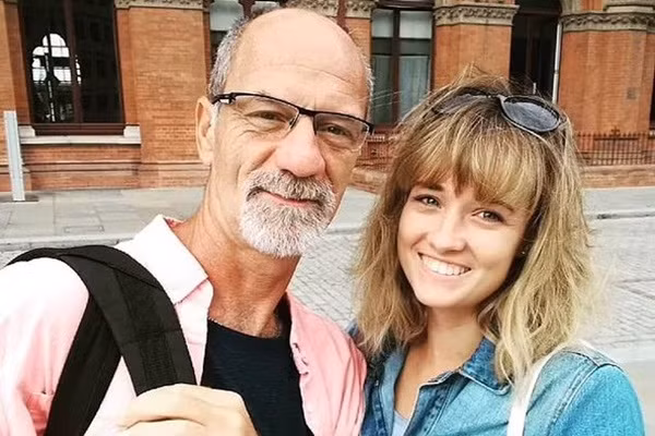 Cap doi “ong-chau” bi ca gia dinh phan doi va cai ket bat ngo