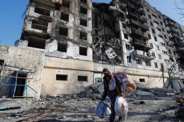 Nhoi long canh hoang tan o Mariupol, Ukraine sau 4 tuan hung bom dan-Hinh-4