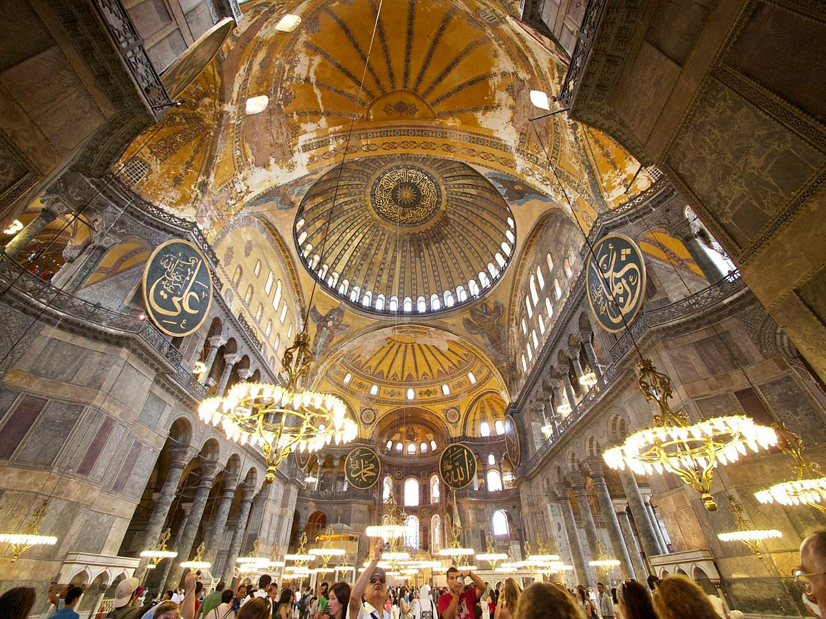 Kham pha nhung diem du lich dep den nao long o Ukraine-Hinh-2