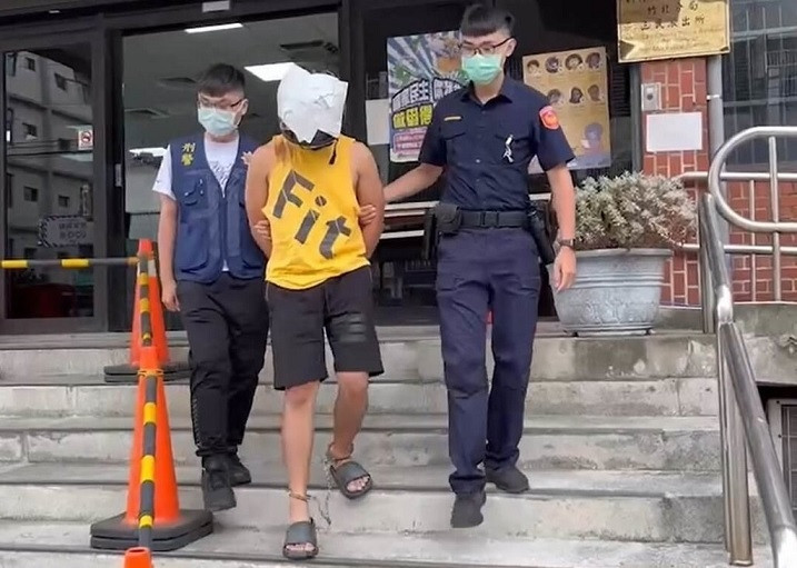 Cau hon bi tu choi, thanh nien bop chet ban gai