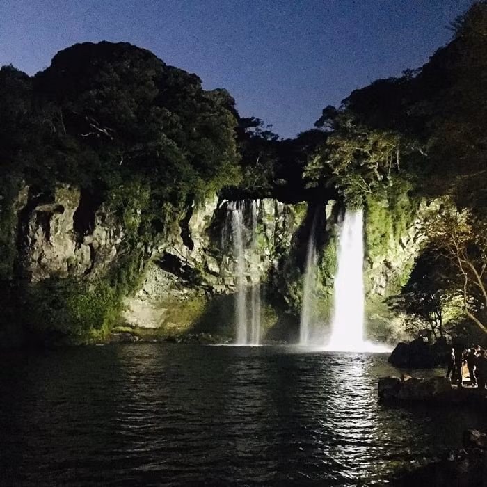 Dieu ban chua biet ve thac nuoc tuyet dep tren dao Jeju Han Quoc-Hinh-7
