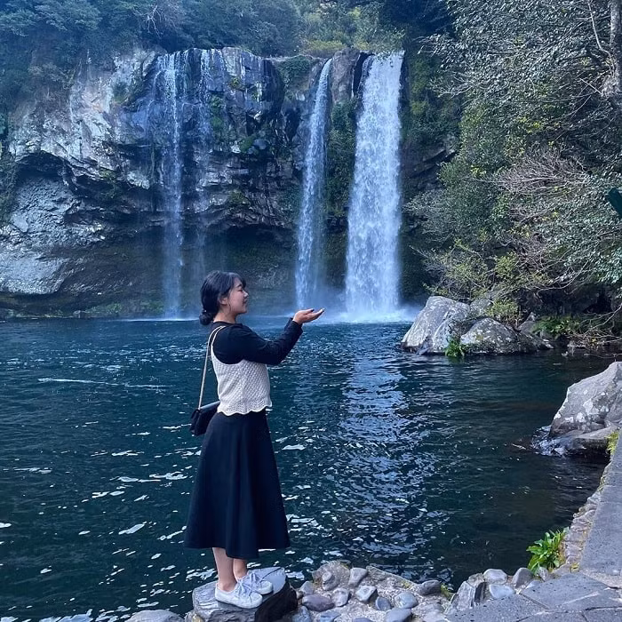 Dieu ban chua biet ve thac nuoc tuyet dep tren dao Jeju Han Quoc-Hinh-4