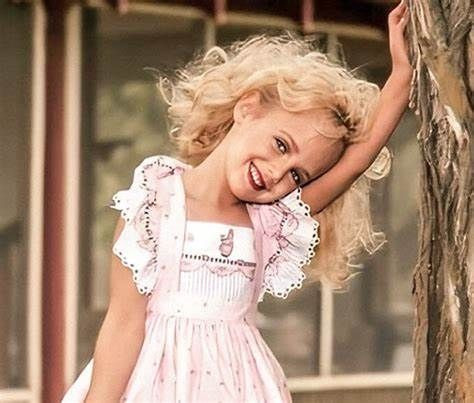 Bí ẩn trong vụ sát hại hoa hậu nhí rúng động nước Mỹ - Hình 9 Bi an trong vu sat hai hoa hau nhi rung dong nuoc My-Hinh-9