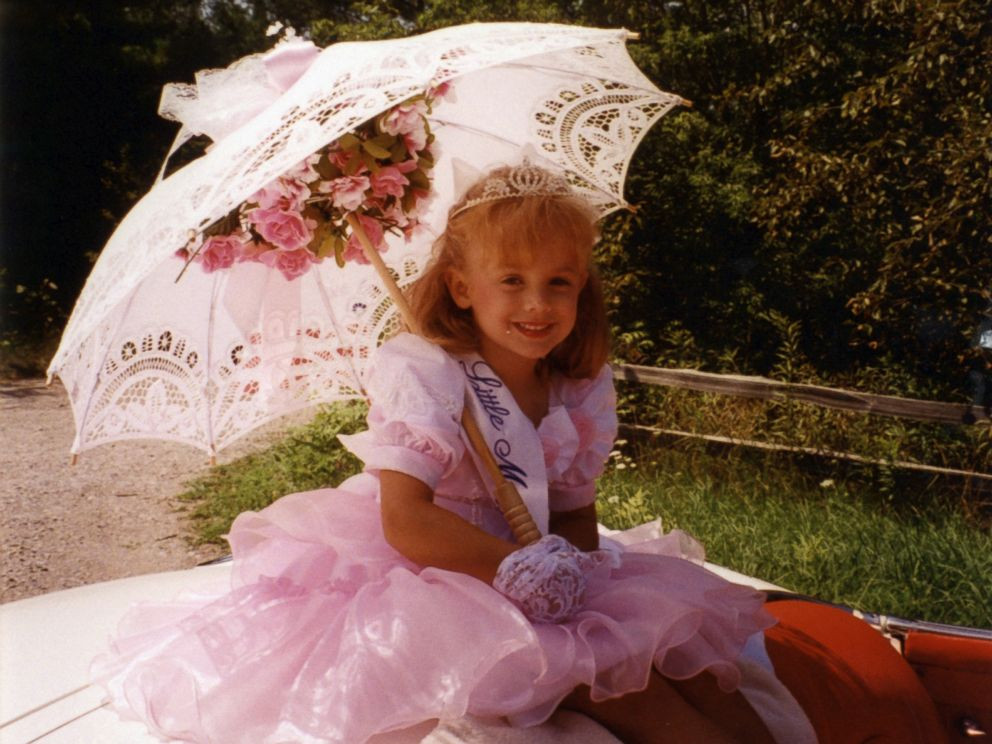 Bí ẩn trong vụ sát hại hoa hậu nhí rúng động nước Mỹ - Hình 8 Bi an trong vu sat hai hoa hau nhi rung dong nuoc My-Hinh-8