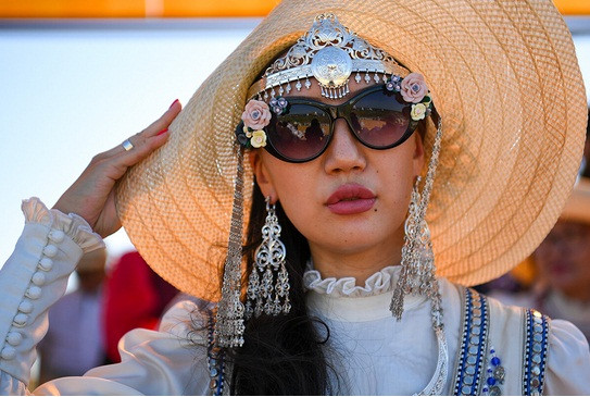 Cuoc song cua nhung bo toc du muc o vung Bac Cuc cua Nga-Hinh-9