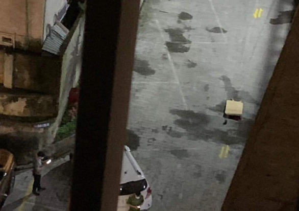 Ky tich be trai roi tu tang 5 xuong dat van tu bo day duoc