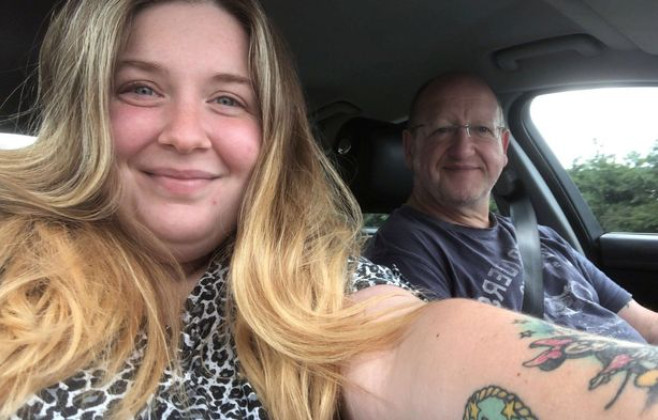 Gai 26 tuoi hen ho ban trai 58 tuoi bi nham hai bo con-Hinh-2