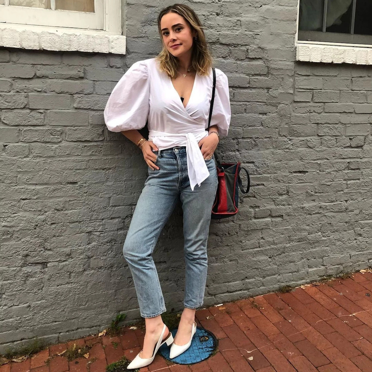 Ngam chau gai xinh dep cua Tong thong Biden sap cuoi o Nha Trang-Hinh-10