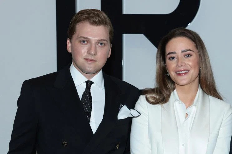 Ngam chau gai xinh dep cua Tong thong Biden sap cuoi o Nha Trang-Hinh-2