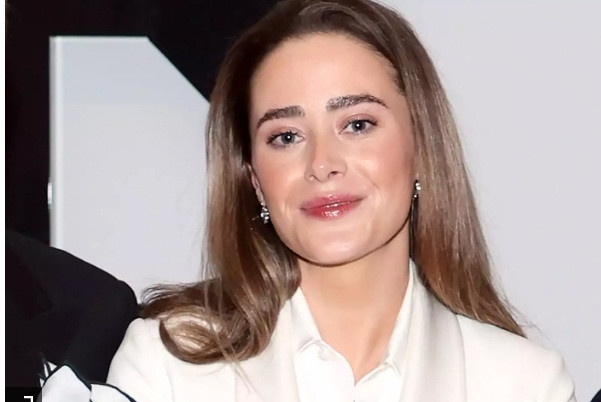 Ngam chau gai xinh dep cua Tong thong Biden sap cuoi o Nha Trang