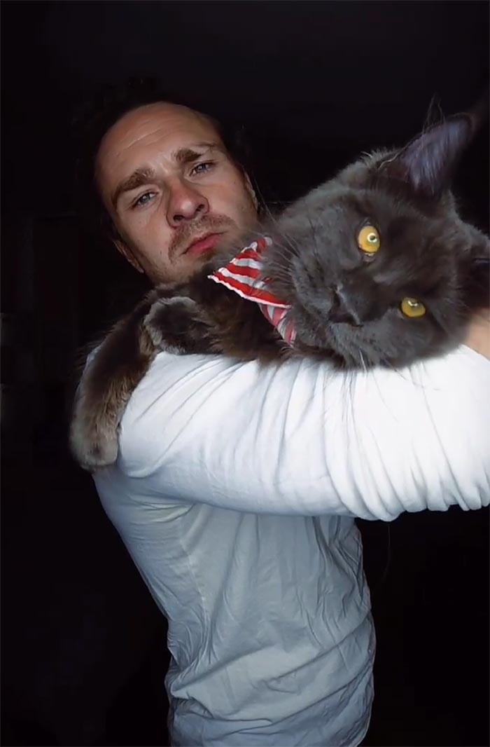 Meo cung khong lo o Nga long den tuyen nhin tuong bao den-Hinh-11