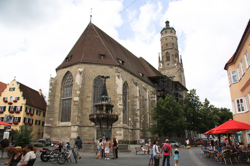 Ky la thi tran dat 72.000 tan kim cuong tang hinh-Hinh-3