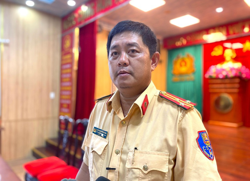 Canh sat TP.HCM dot kich 5 lo do xe phat hien hang chuc ‘xe cop’