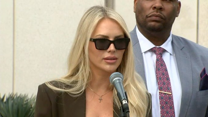 Co gai ngoi tu oan vi trung ten toi pham truy na