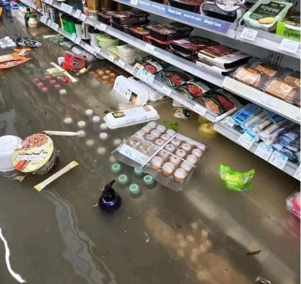 Anh: Mua lon ky luc nhan chim Seoul trong “bien” nuoc-Hinh-8