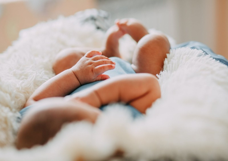 Co giao bao hanh be trai 1 tuoi hon 20 lan gay phan no