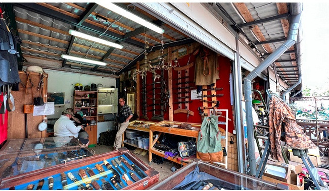 Năm 2016, tờ báo Anh The Guardian đã đưa chợ trời Udelnaya vào danh sách những điểm tham quan lý tưởng nhất thời "Liên Xô" ở St.Petersburg.