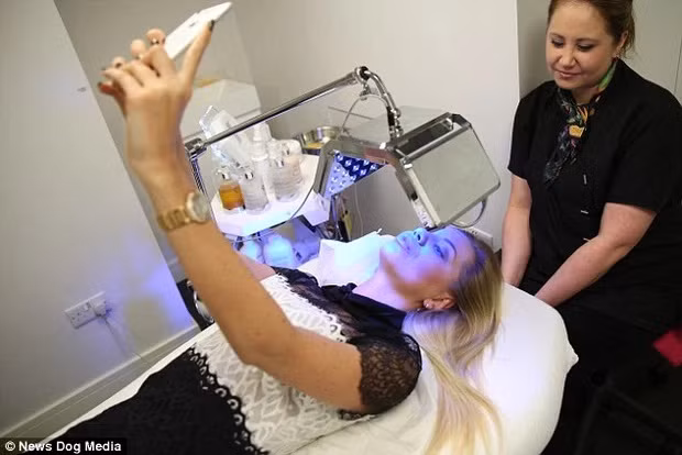 Tieu thu nguoi Ukraine noi tieng tieu tien khong tiec tay-Hinh-5