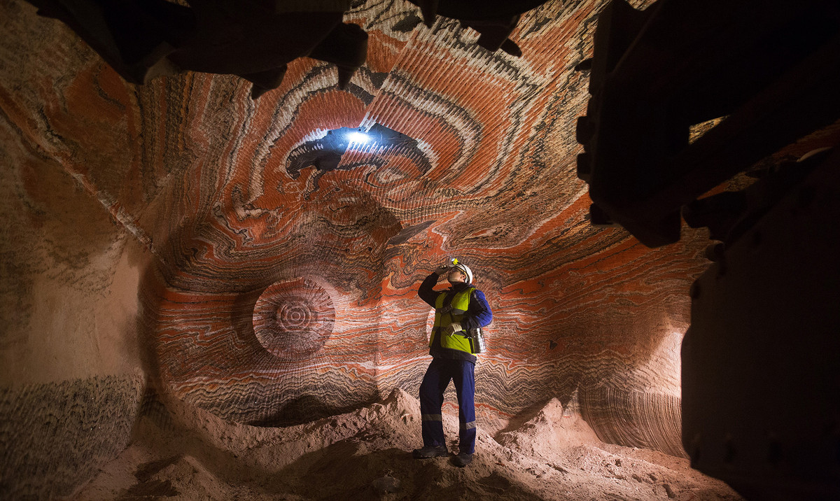 Vẻ đẹp kỳ ảo bên trong mỏ muối ảo giác ở Nga - Hình 7 Ve dep ky ao ben trong mo muoi ao giac o Nga-Hinh-7