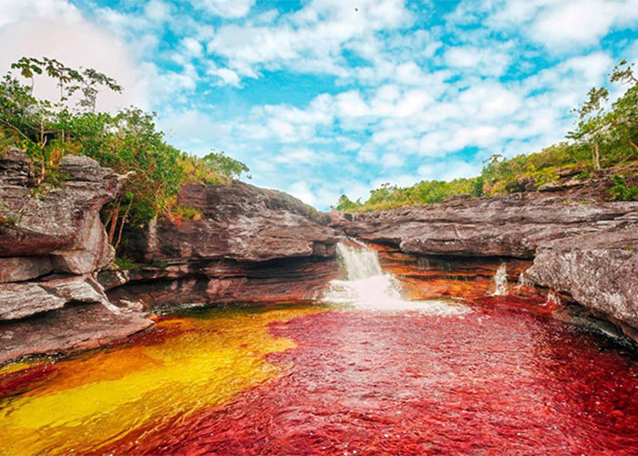 Ngan ngo truoc canh sac huyen ao tren “song cau vong”-Hinh-10