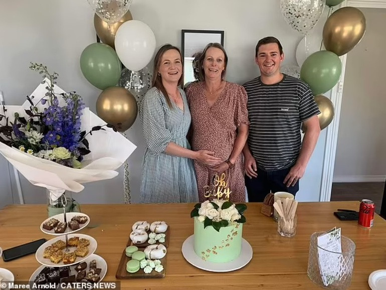 Con gai khong co tu cung, ba me U60 quyet dinh mang thai ho-Hinh-2