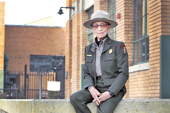 Nu kiem lam My 100 tuoi moi nghi huu khien dan mang than phuc