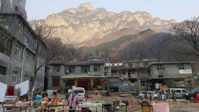 Khám phá ngôi làng nguy hiểm nhất thế giới nằm trên đỉnh núi - Hình 8 Kham pha ngoi lang nguy hiem nhat the gioi nam tren dinh nui-Hinh-8