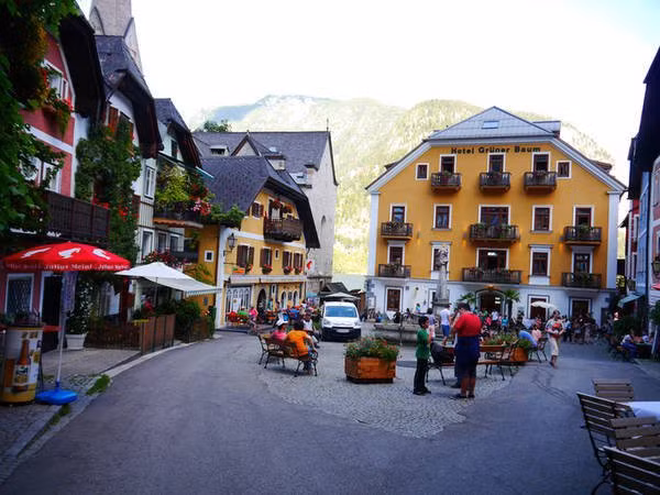 Kham pha ngoi lang tho mong va co kinh bac nhat Chau Au-Hinh-10