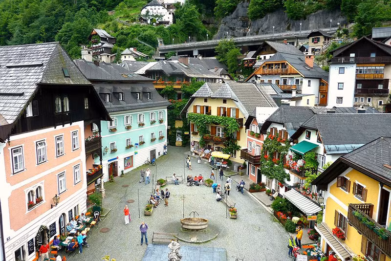 Kham pha ngoi lang tho mong va co kinh bac nhat Chau Au-Hinh-5