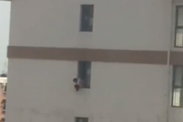 Dich benh va no nan, chong ep vo cung nhay lau tu tu