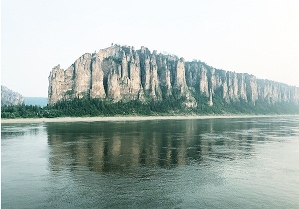 Ngày nay, Lena Pillars là khu vực du lịch nổi tiếng nhất của Yakutia, thành phố lạnh nhất thế giới. Chính quyền địa phương hiện giám sát kỹ lưỡng việc bảo vệ khu di tích này để phát triển du lịch. Ảnh: RBTH.