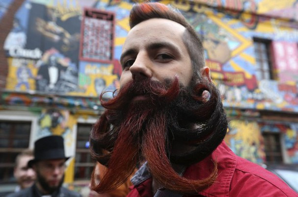 Luật nộp thuế vì... râu: Điều luật kỳ lạ này ra đời khoảng thế kỉ XVI. Peter Đại đế đưa ra đạo luật sau khi ông đi thăm các nước châu Âu phát triển và phát hiện ra rằng ở những nước phát triển người ta thường không để râu. Ảnh: IT.