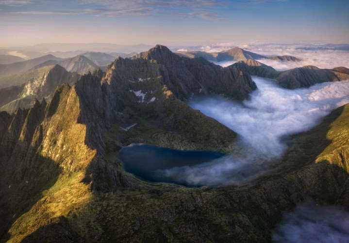 Dãy núi Dusse-Alin ở Viễn Đông nước Nga là một trong những kỳ quan của Lãnh thổ Khabarovsk. Ảnh: Andrey Grachev.