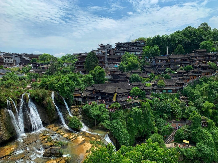 Can canh tran co nghin nam giua thac nuoc-Hinh-6