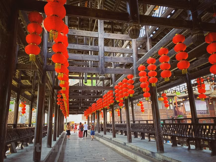 Can canh tran co nghin nam giua thac nuoc-Hinh-10